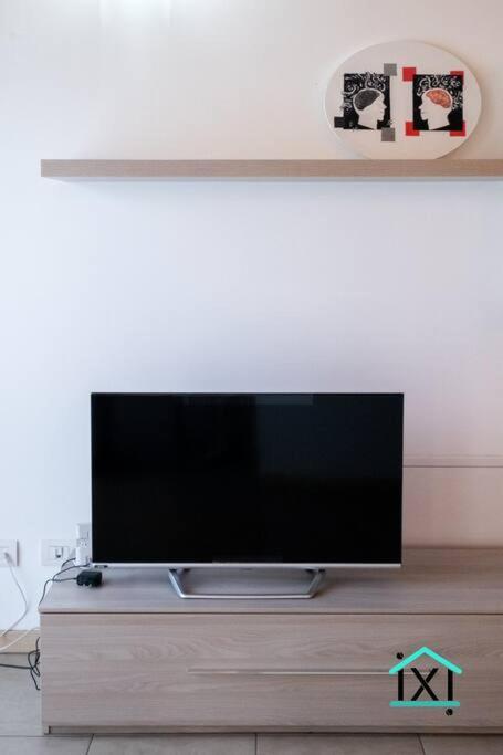 Travedona Loft By Lake Ixihome מראה חיצוני תמונה