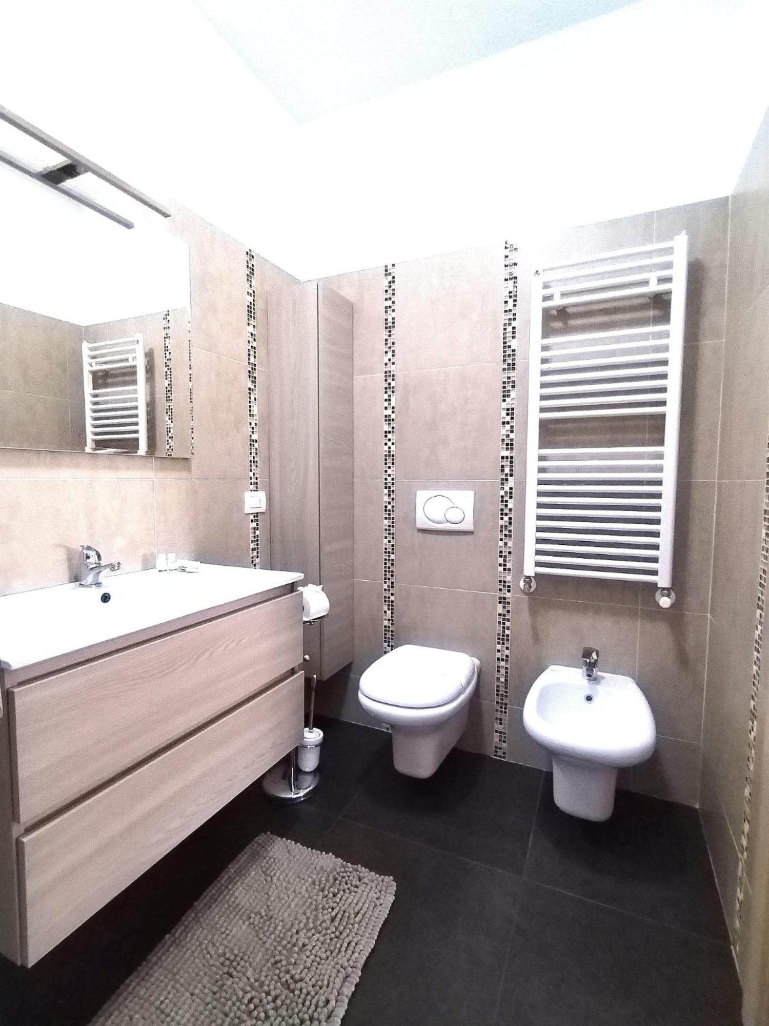 Travedona Loft By Lake Ixihome מראה חיצוני תמונה